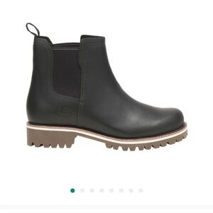 Chaco Women’s Fields Chelsea Waterproof Boot